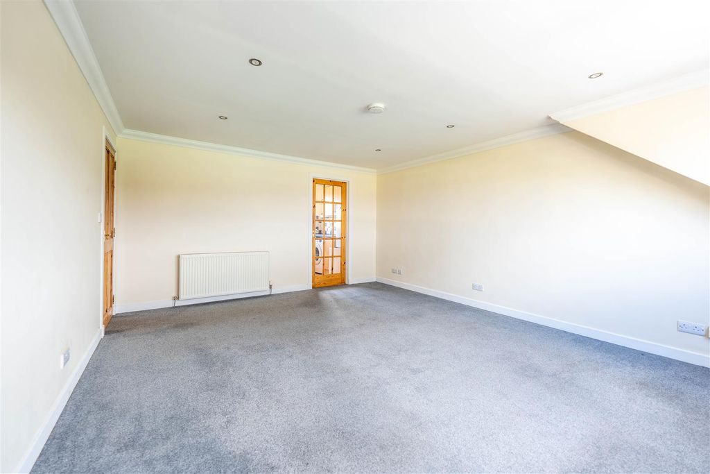 Additional image 4 of 2 bed flat for saleMain Street, Bridge Of Earn, Perth PH2