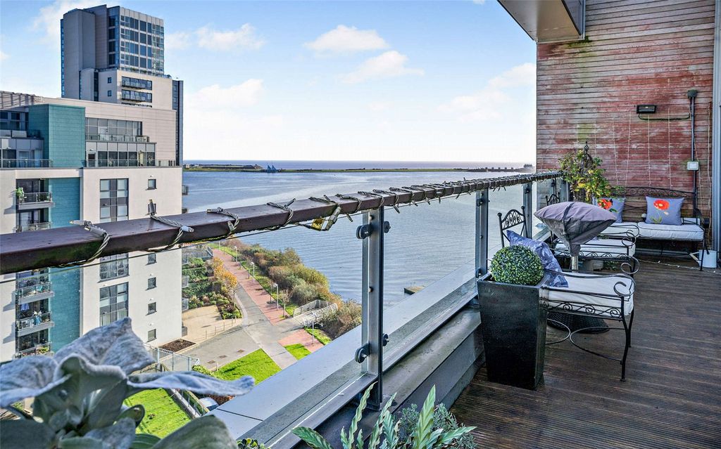 2 bed flat for saleFerry Court, Cardiff CF11