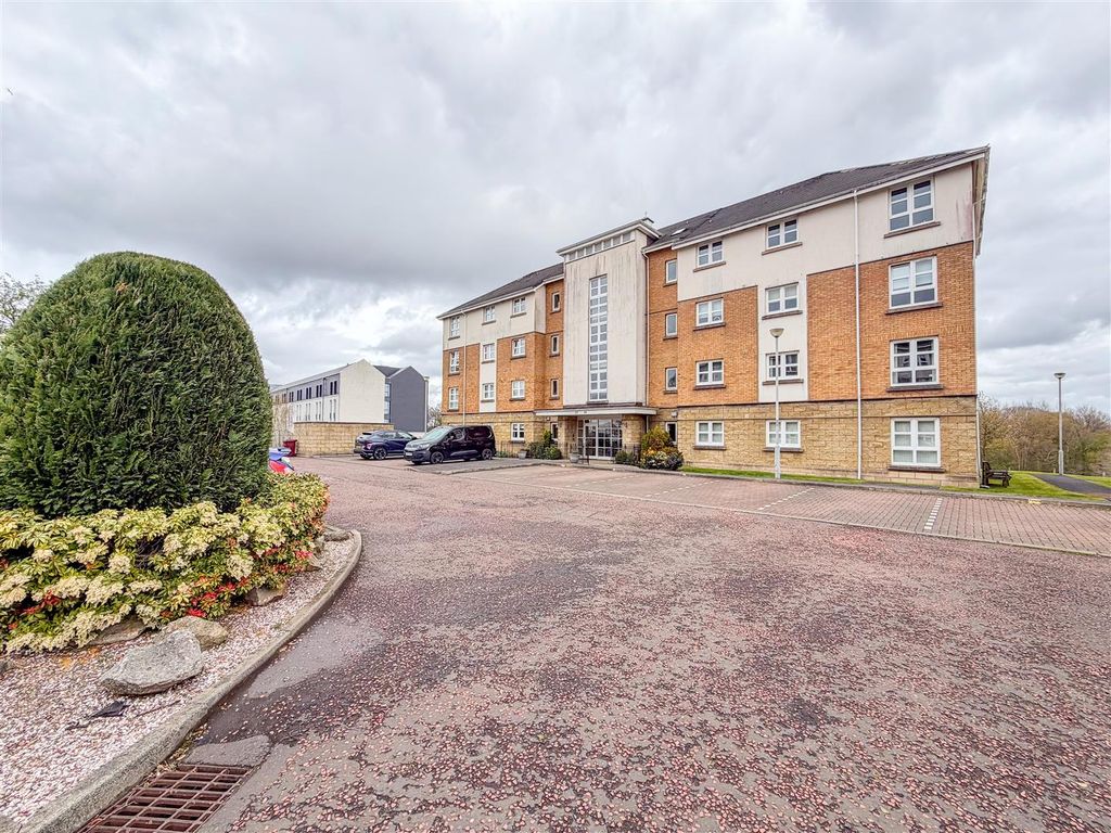 Additional image 19 of 2 bed flat for saleThe Paddock, Hamilton ML3