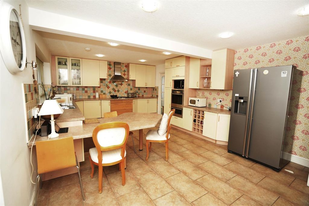 Additional image 8 of 5 bed detached house for saleFoxholes Road, Horwich, Bolton BL6
