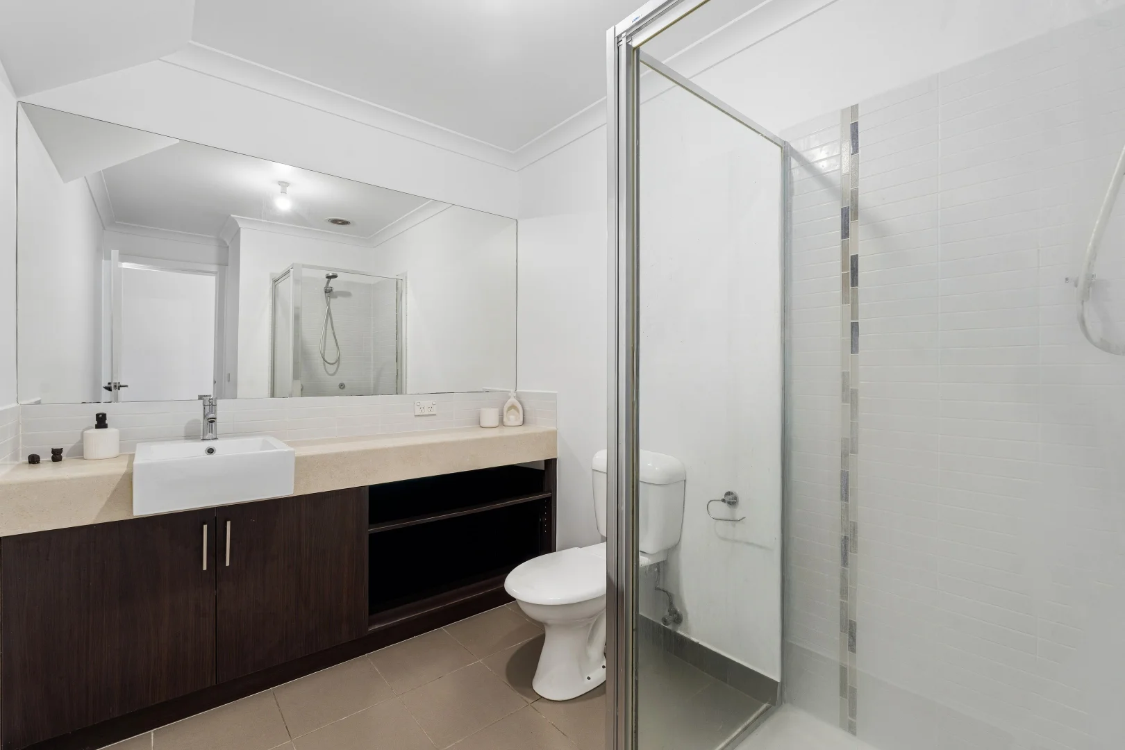Additional image 8 of 2/224 Spring Street, Reservoir VIC 3073