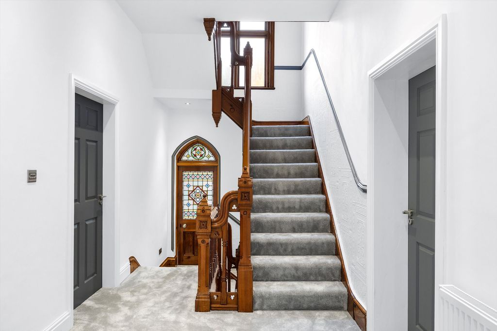 Additional image 12 of 7 bed detached house for saleRussell Road, Moseley, Birmingham B13