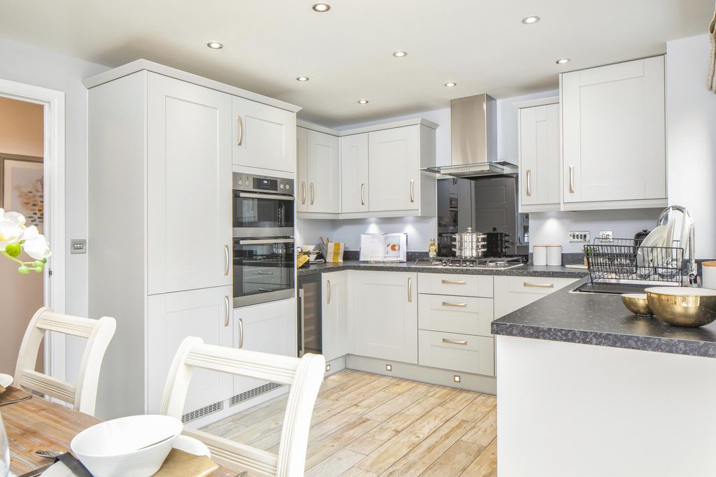 Additional image 4 of 4 bed detached house for sale"Knaresborough" at Kingsgate, Bridlington YO15