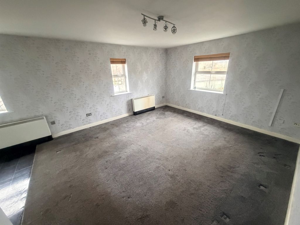 Additional image 2 of 2 bed flat for saleWinding Rise, Bailiff Bridge, Brighouse HD6