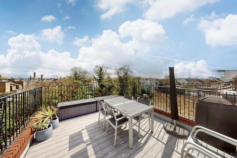 Adolphus Road, London N4