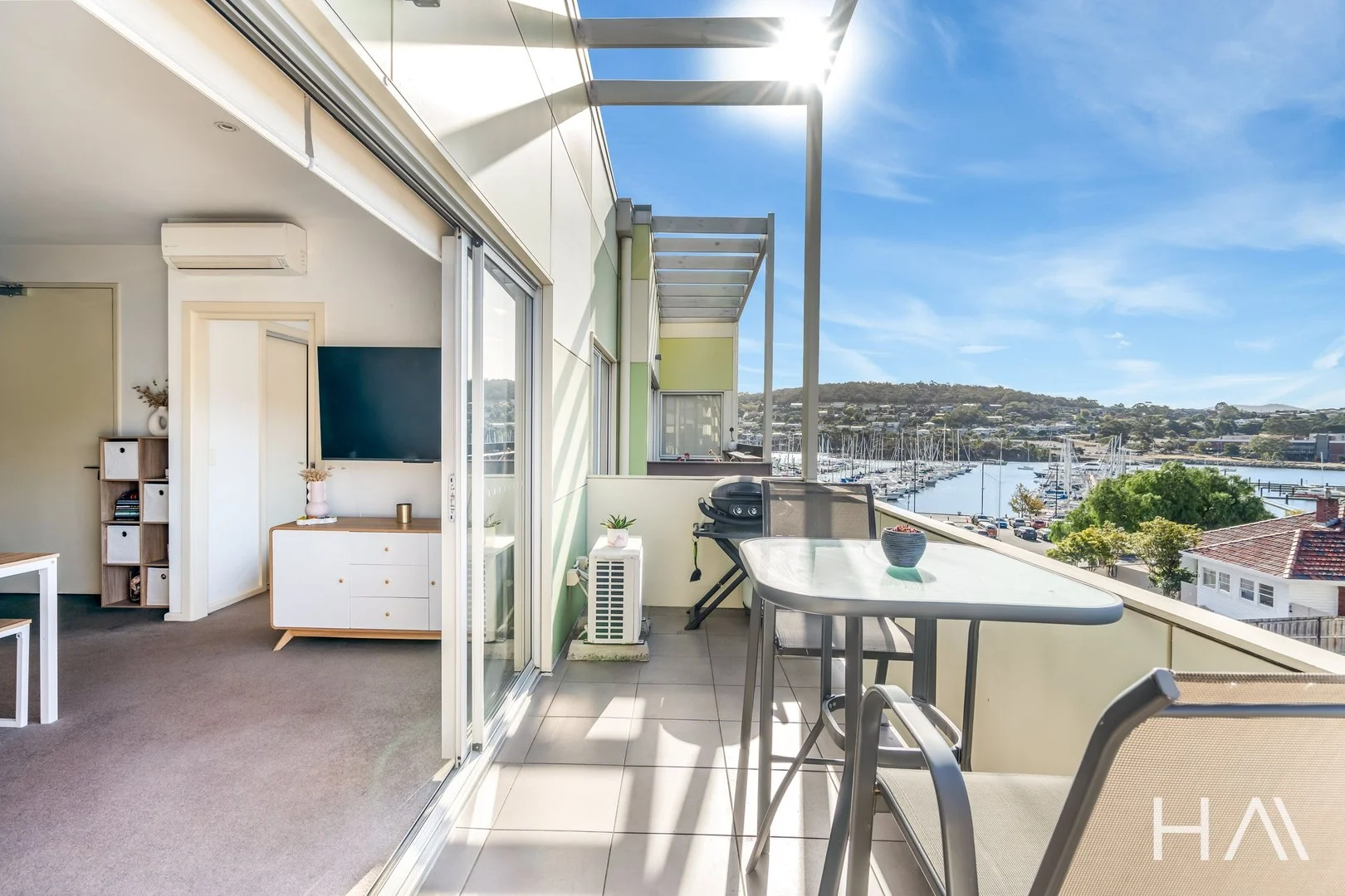 8/3 Clarence Street, Bellerive TAS 7018
