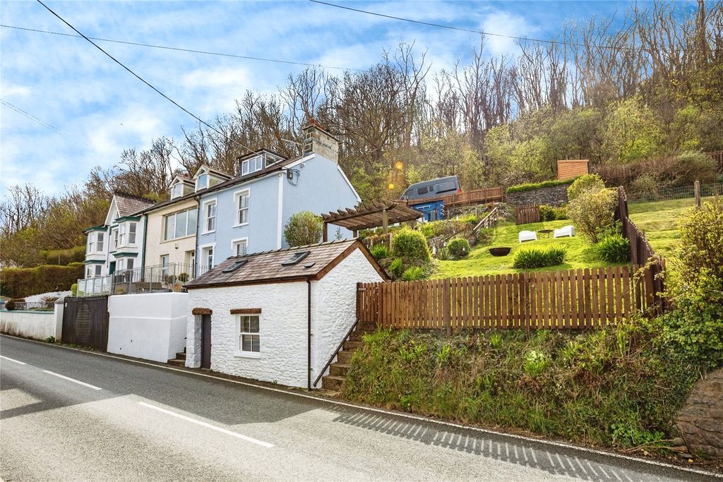 Additional image 2 of 3 bed end terrace house for saleNew Quay, Ceredigion SA45