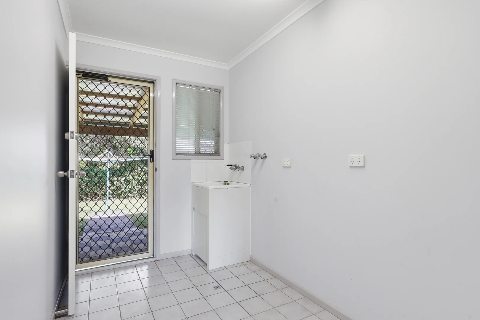 Additional image 13 of 32 Kataryn Avenue, Grasstree Beach QLD 4740