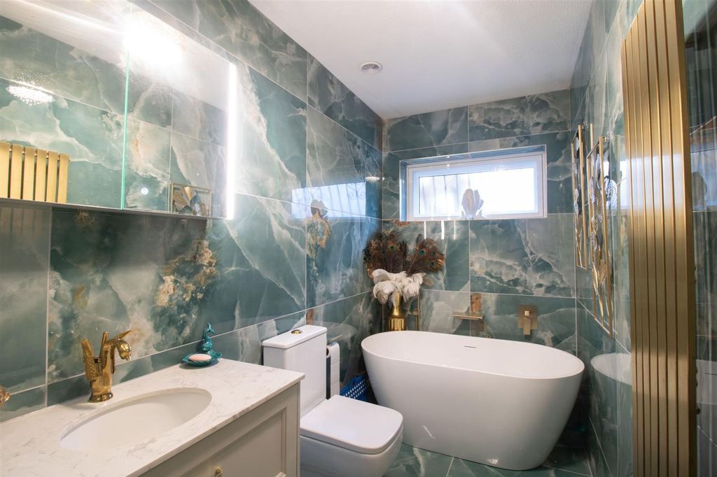 Additional image 9 of 4 bed detached bungalow for saleWoodfieldside, Blackwood NP12