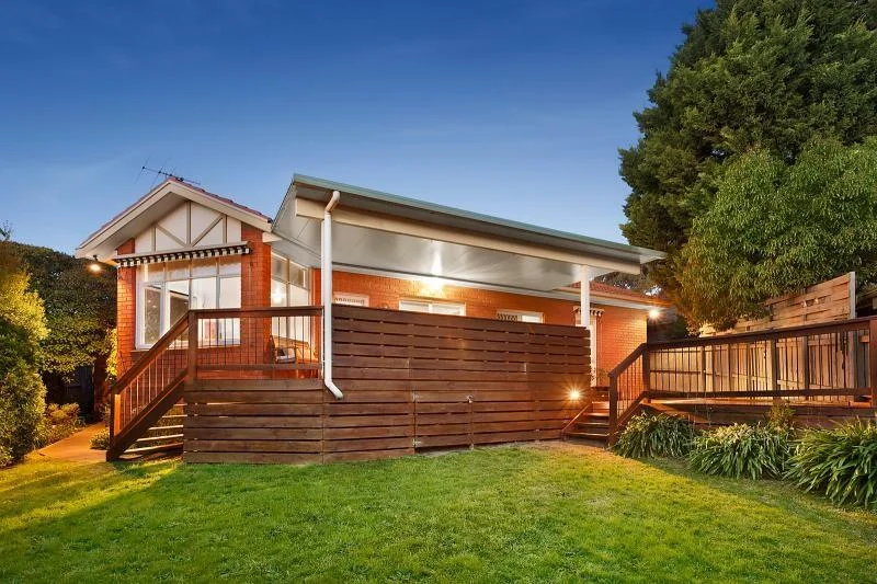 13 Forster Street, Ivanhoe VIC 3079 photo 2