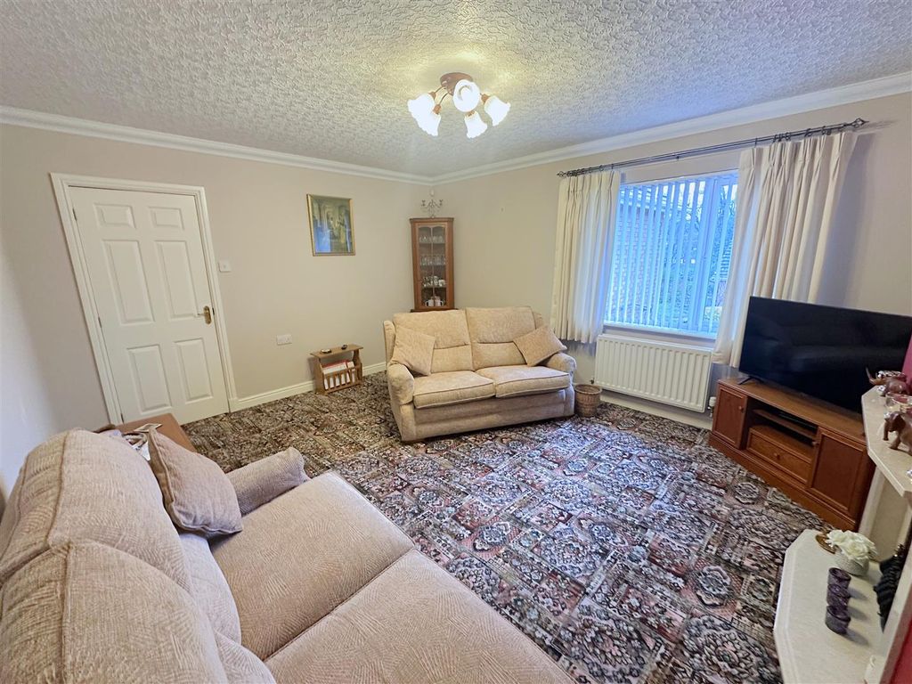 Additional image 14 of 3 bed detached bungalow for saleHoward Gardens, Brampton CA8