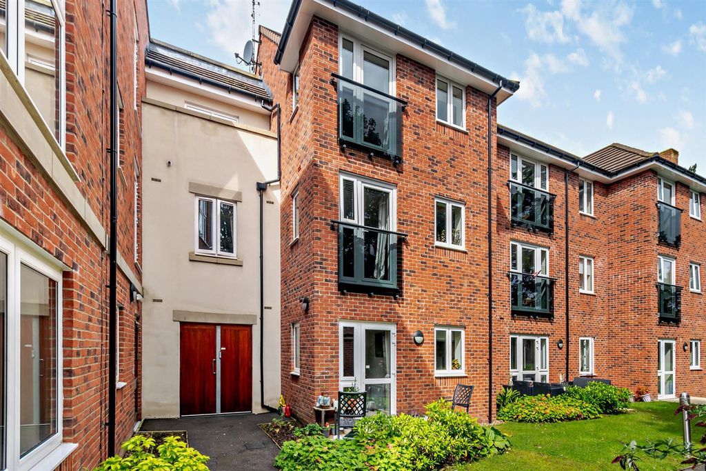 Additional image 16 of 1 bed flat for saleChestnut Court, 99 Martongate, Bridlington YO16