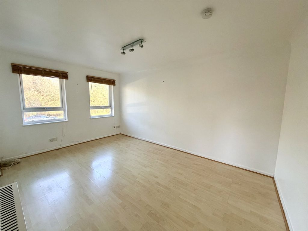 Additional image 4 of 1 bed flat for saleBankhill Drive, Lymington, Hampshire SO41