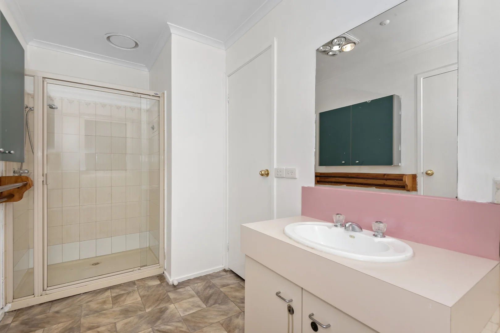 11 Glenn Close, Cranbourne West VIC 3977 photo 5