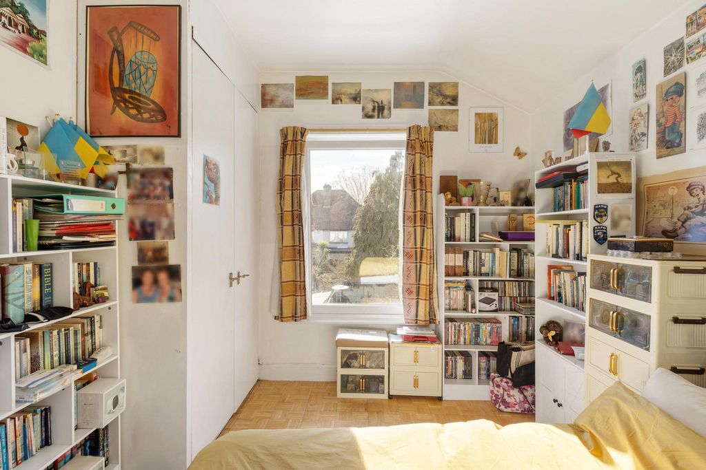 Additional image 10 of 3 bed terraced house for saleClitherow Road, Brentford TW8