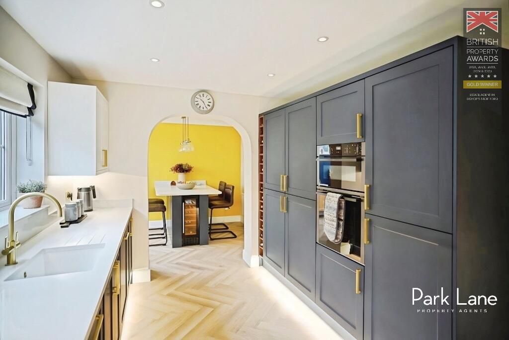 Additional image 7 of 4 bed detached house for saleSaddlers Close, Bishops Stortford CM23