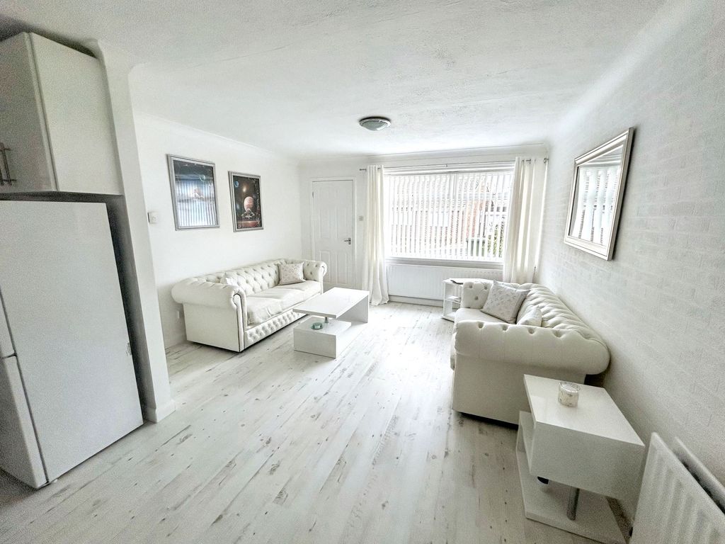 Additional image 3 of 2 bed flat for saleCoalway Lane, Whickham, Newcastle Upon Tyne NE16