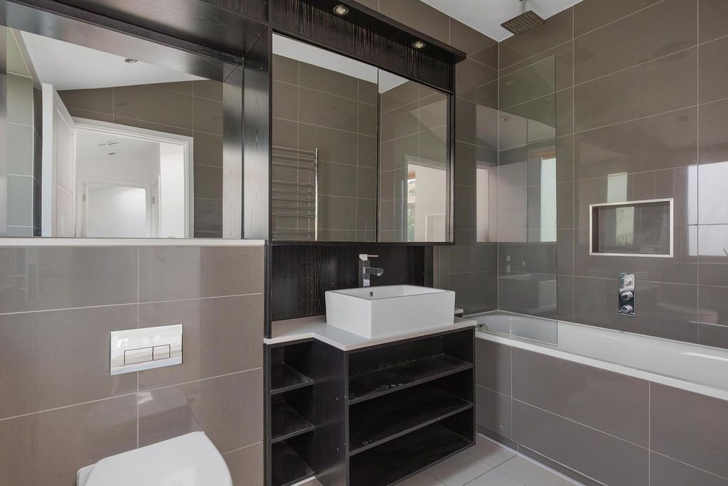 Additional image 7 of 4 bed semi-detached house for saleGibsons Place, Brentford TW8