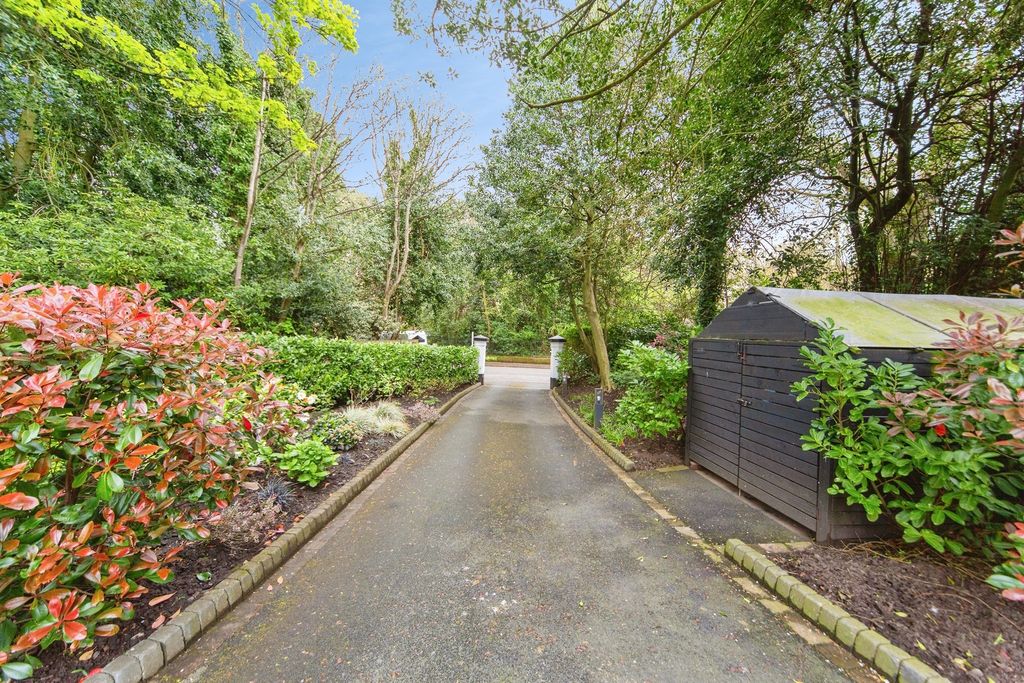 Additional image 22 of 4 bed maisonette for saleFulwood Park, Liverpool L17