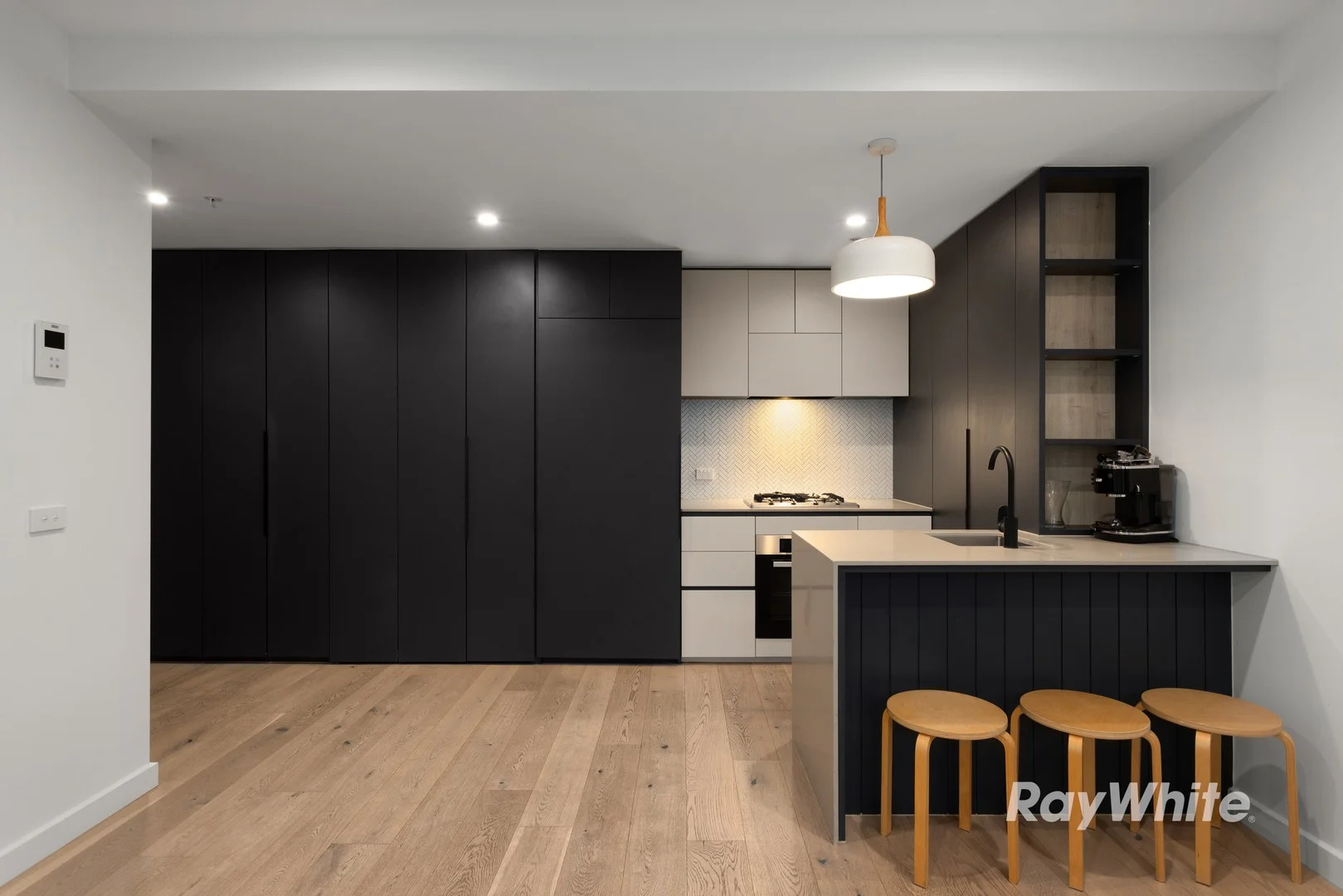 107/92 Mimosa Road, Carnegie VIC 3163
