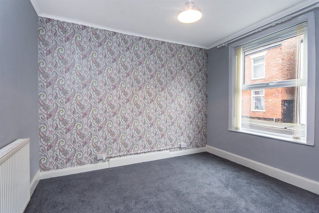 Additional image 4 of 1 bed flat for saleStation Street PE21