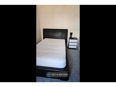 Beaconsfield Road, Leicester LE3, Room to rent