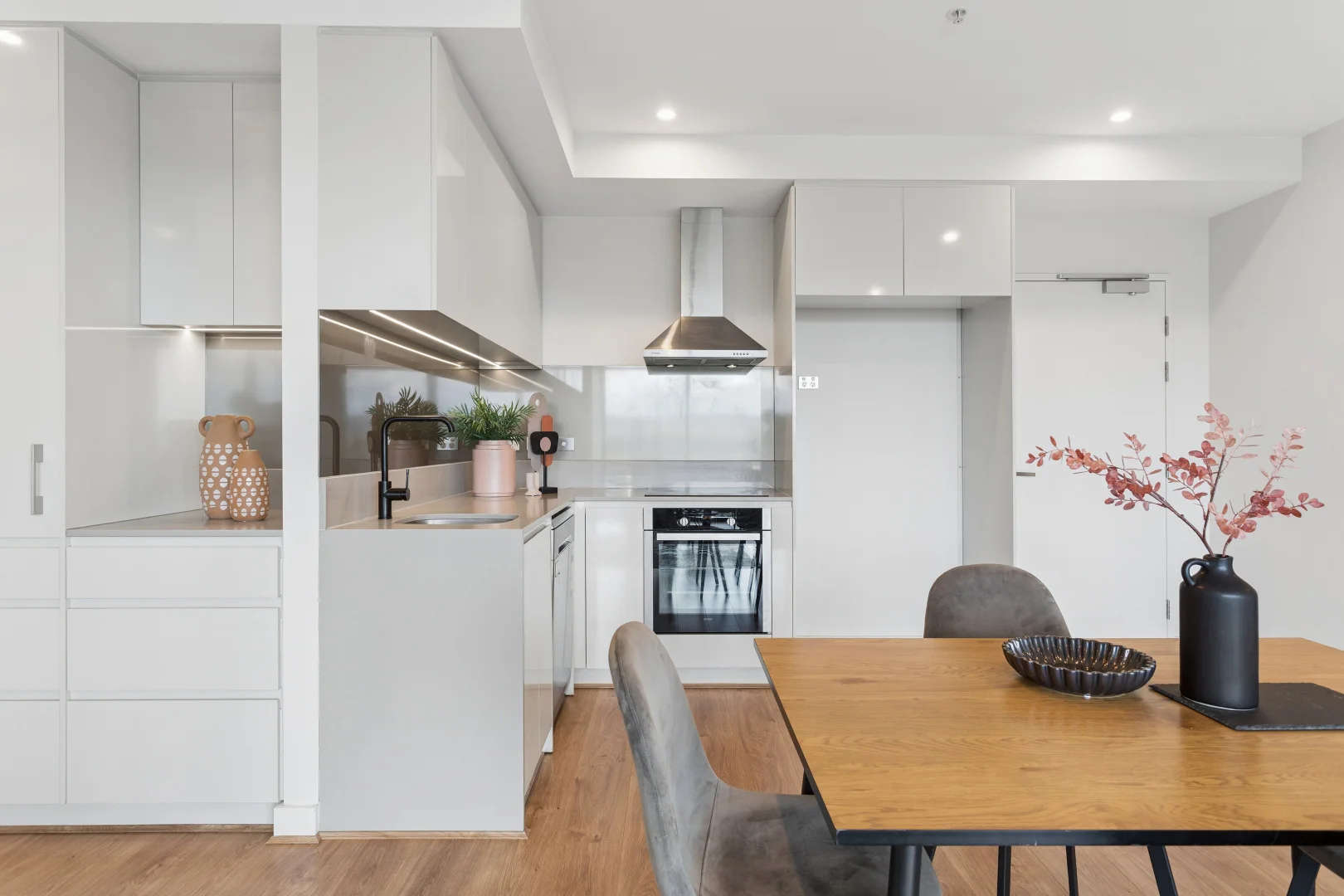 Additional image 6 of 1108/297 Pirie Street, Adelaide SA 5000
