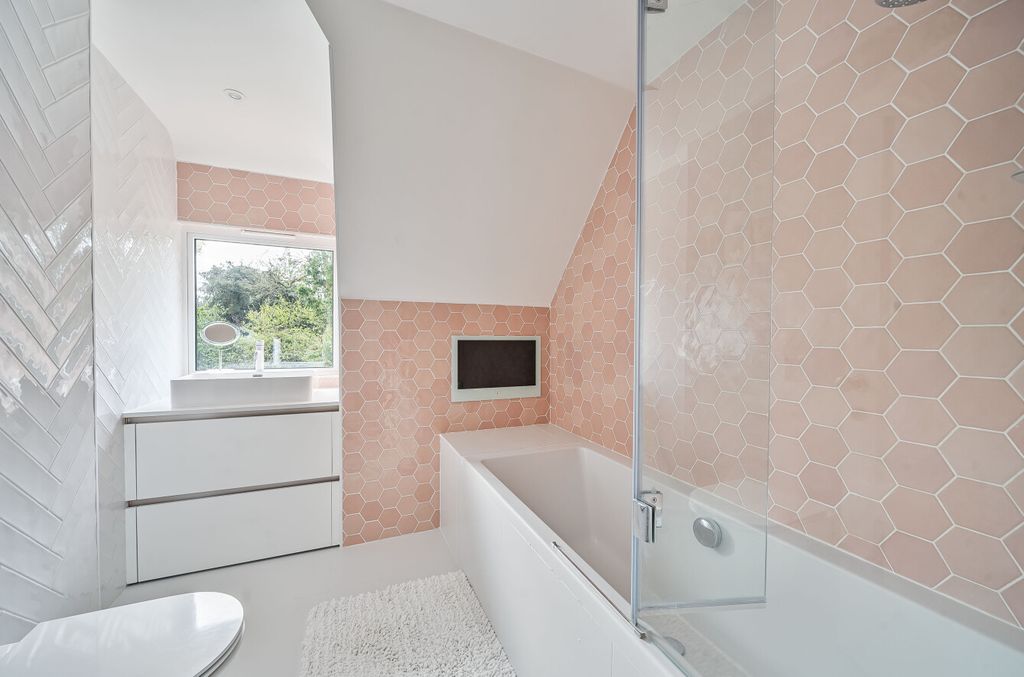 Additional image 11 of 5 bed detached house for saleArmstrong Road, Brockenhurst SO42
