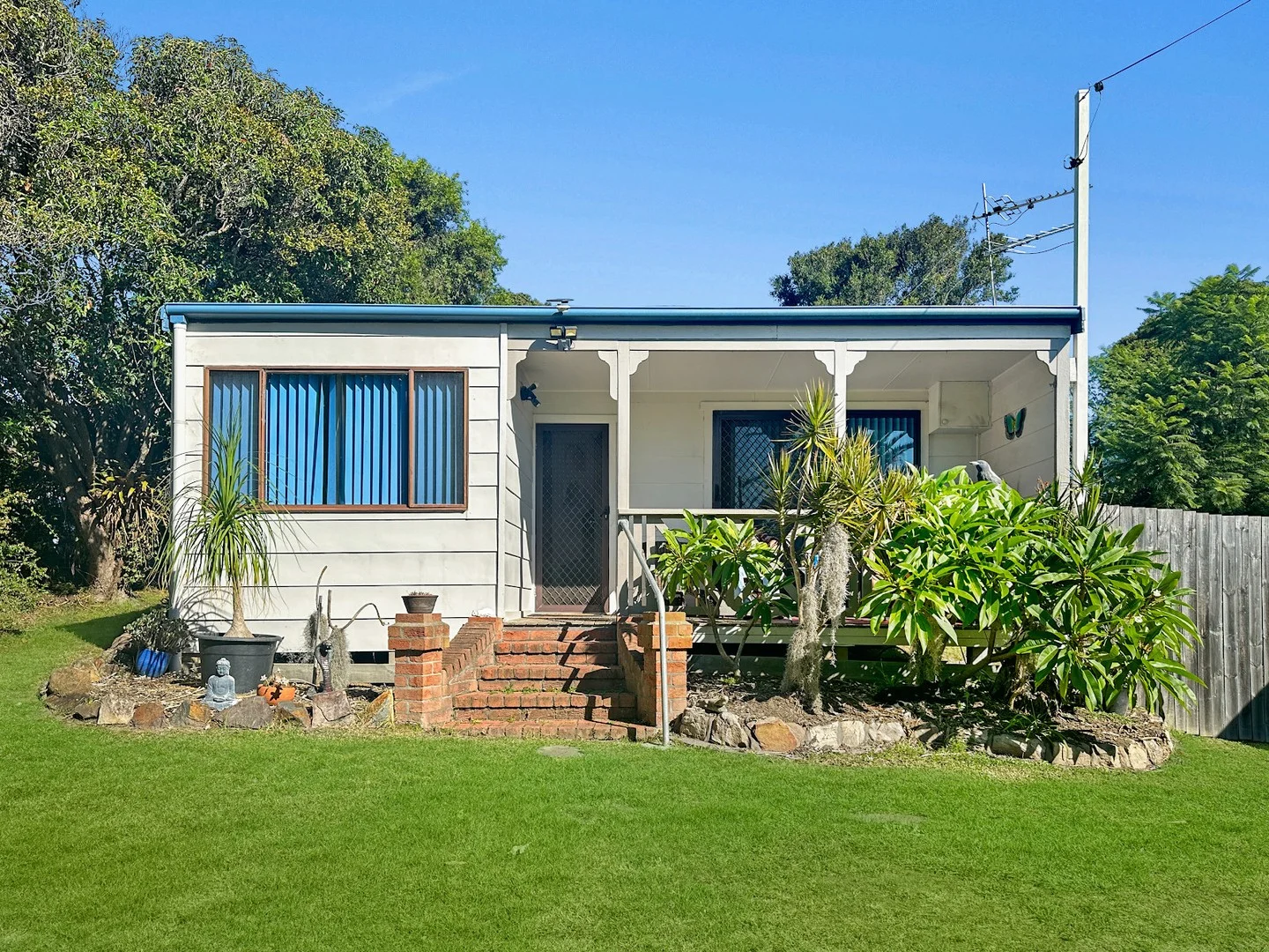 47 Campbell Street, Moruya NSW 2537