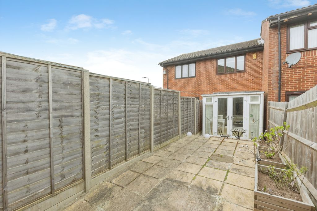 Additional image 17 of 1 bed terraced house for saleSandpiper Way, Orpington BR5