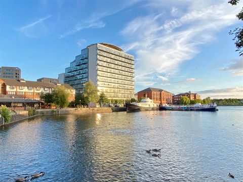 Abito, Clippers Quay, Salford M50, Studio to rent