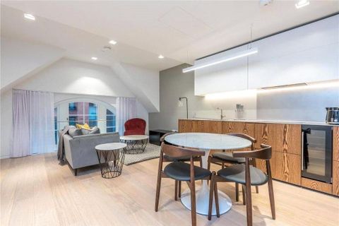 Bartholomew Close, London EC1A