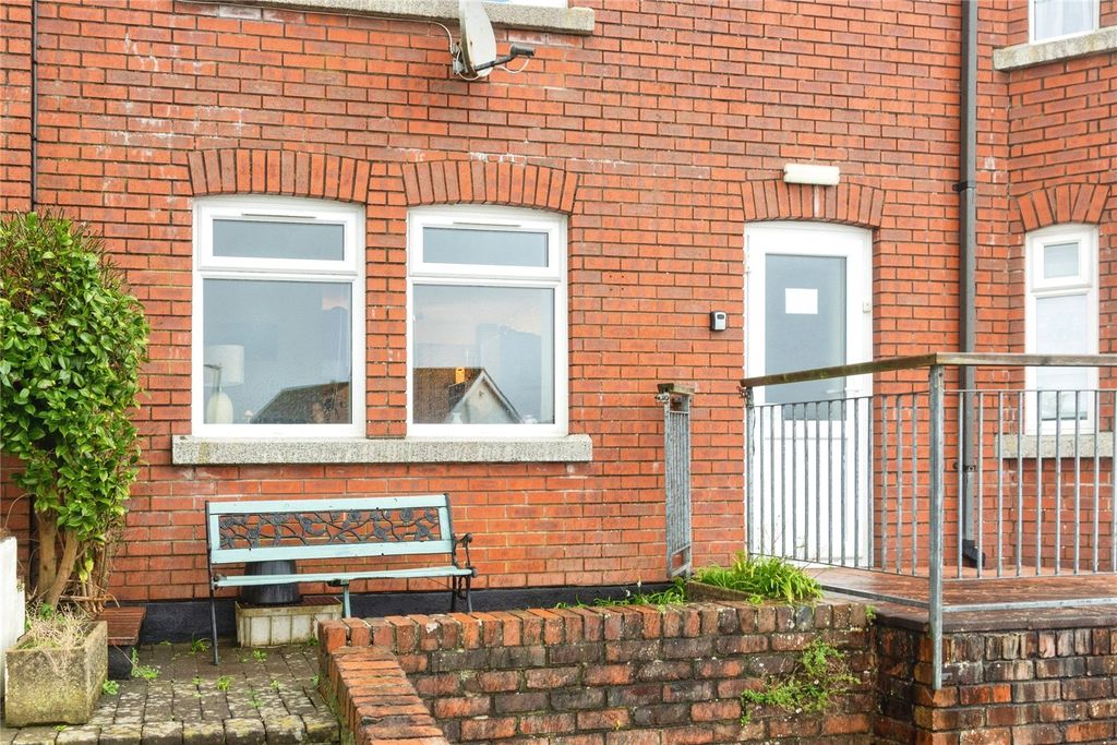 Additional image 2 of 1 bed flat for saleBeacon Road, Bodmin, Cornwall PL31