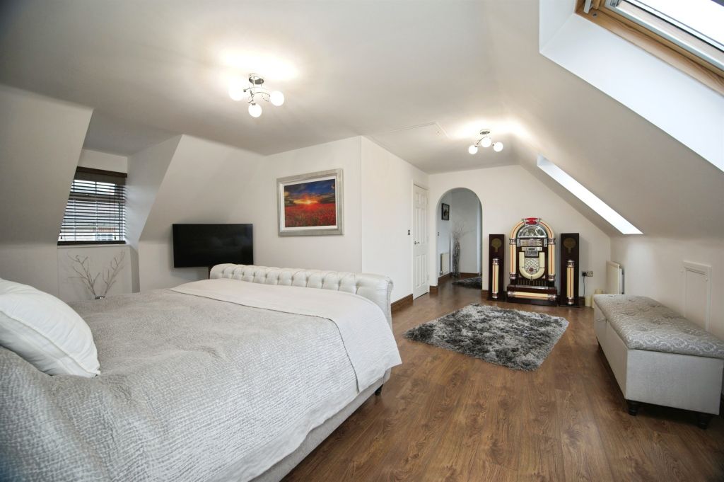 Additional image 11 of 5 bed detached house for saleBryn Dryslwyn, Bridgend CF31