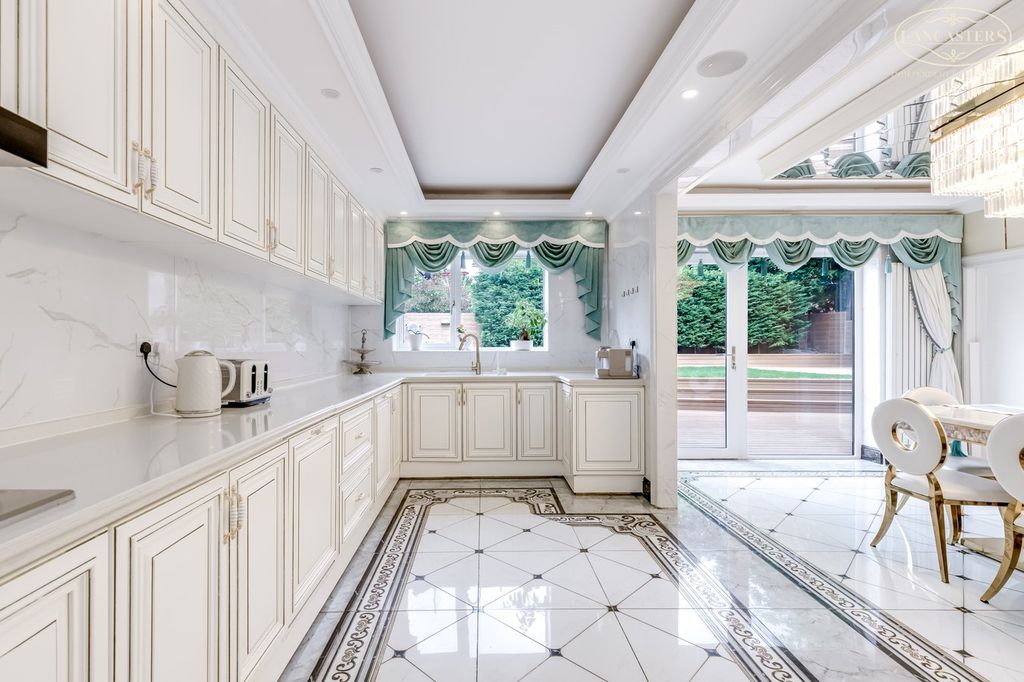 Additional image 16 of 5 bed detached house for saleVictoria Road, Heaton, Bolton BL1