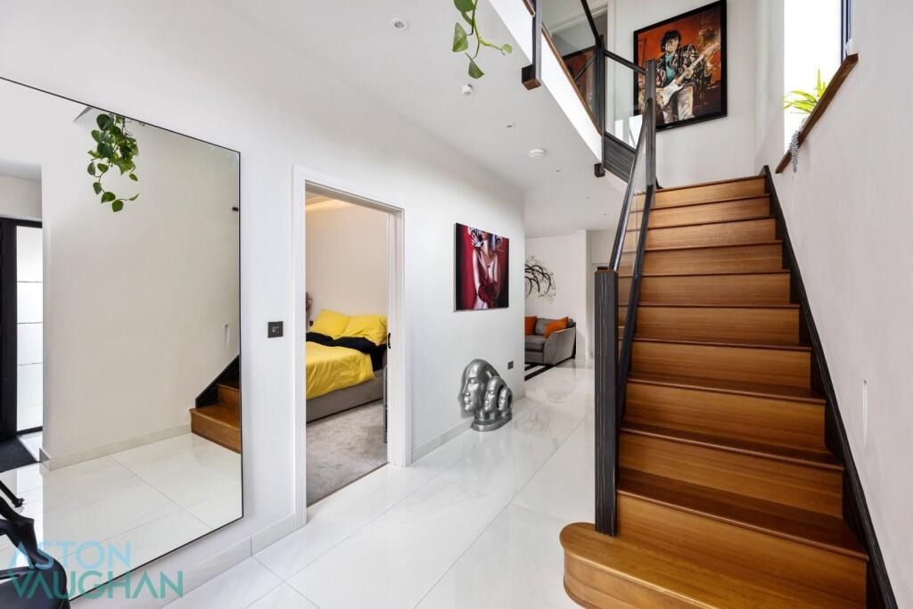 Additional image 27 of 6 bed detached house for saleRoedean Road, Brighton BN2