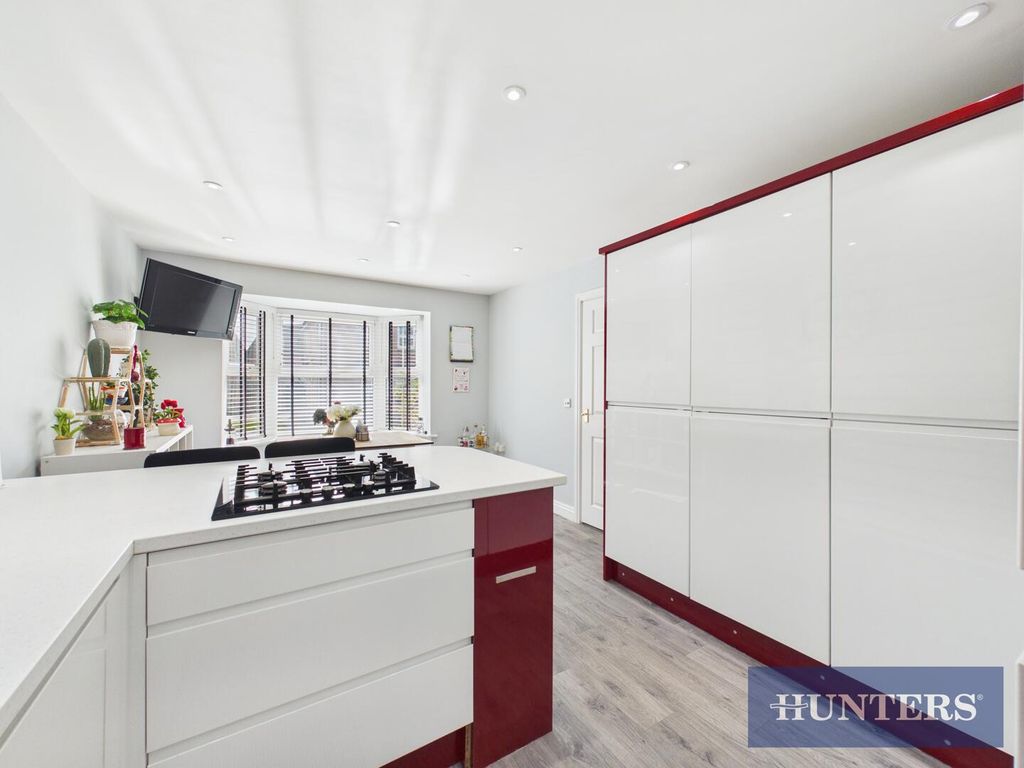 Additional image 5 of 4 bed detached house for saleWillowdale Close, Bridlington YO16