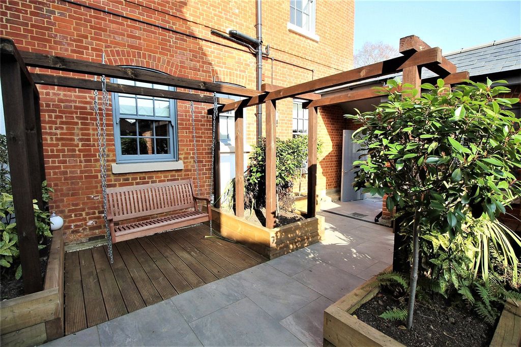 Additional image 9 of 2 bed flat for saleAmherst Place, Bordon, Hampshire GU35