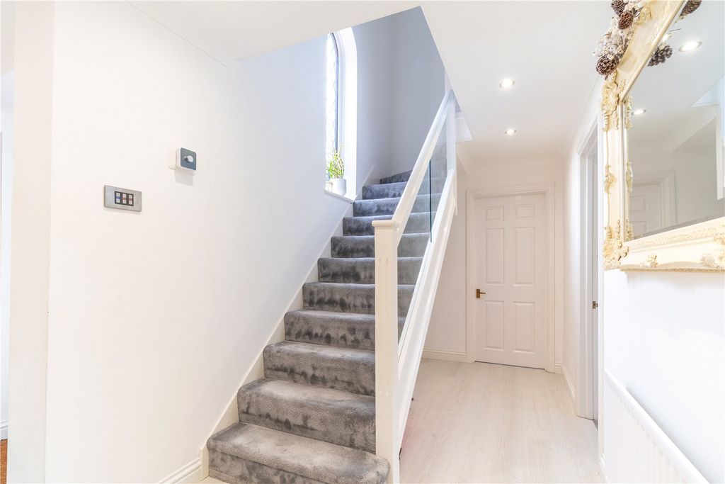 Additional image 10 of 5 bed detached house for saleFriars Wood, Bishop's Stortford, Hertfordshire CM23