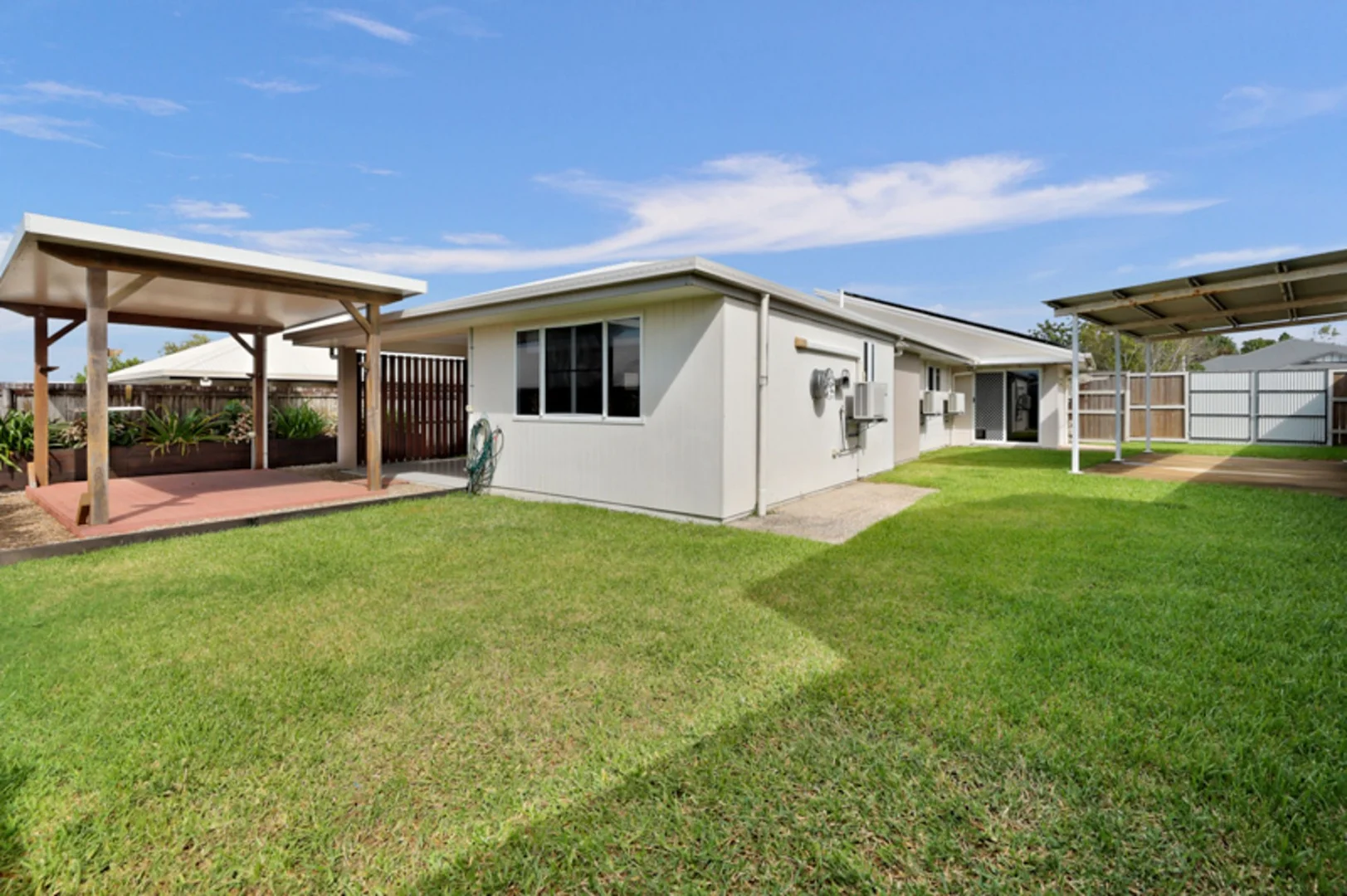 28 Raffia Street, Rural View QLD 4740 photo 2
