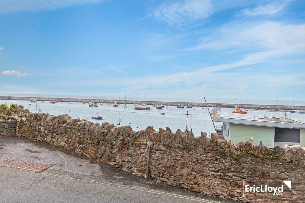Additional image 2 of 3 bed flat for saleOvergang Road, Brixham TQ5