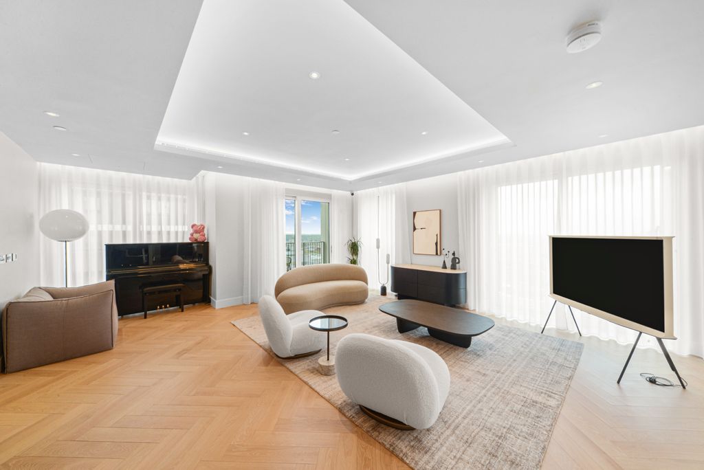 Additional image 14 of 3 bed flat for saleCascade Way, White City W12
