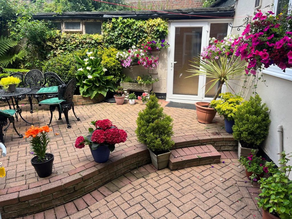 Additional image 28 of 7 bed semi-detached house for saleHorsforth Avenue, Bridlington YO15