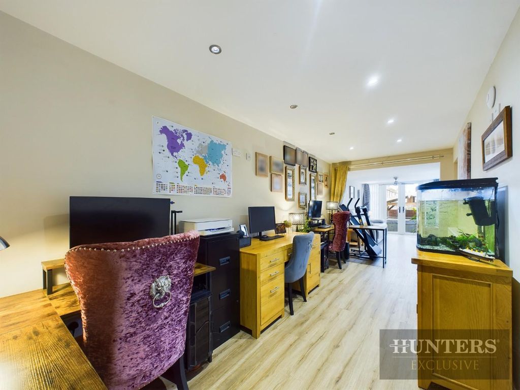 Additional image 7 of 4 bed detached house for saleMarton Road, Bridlington YO16