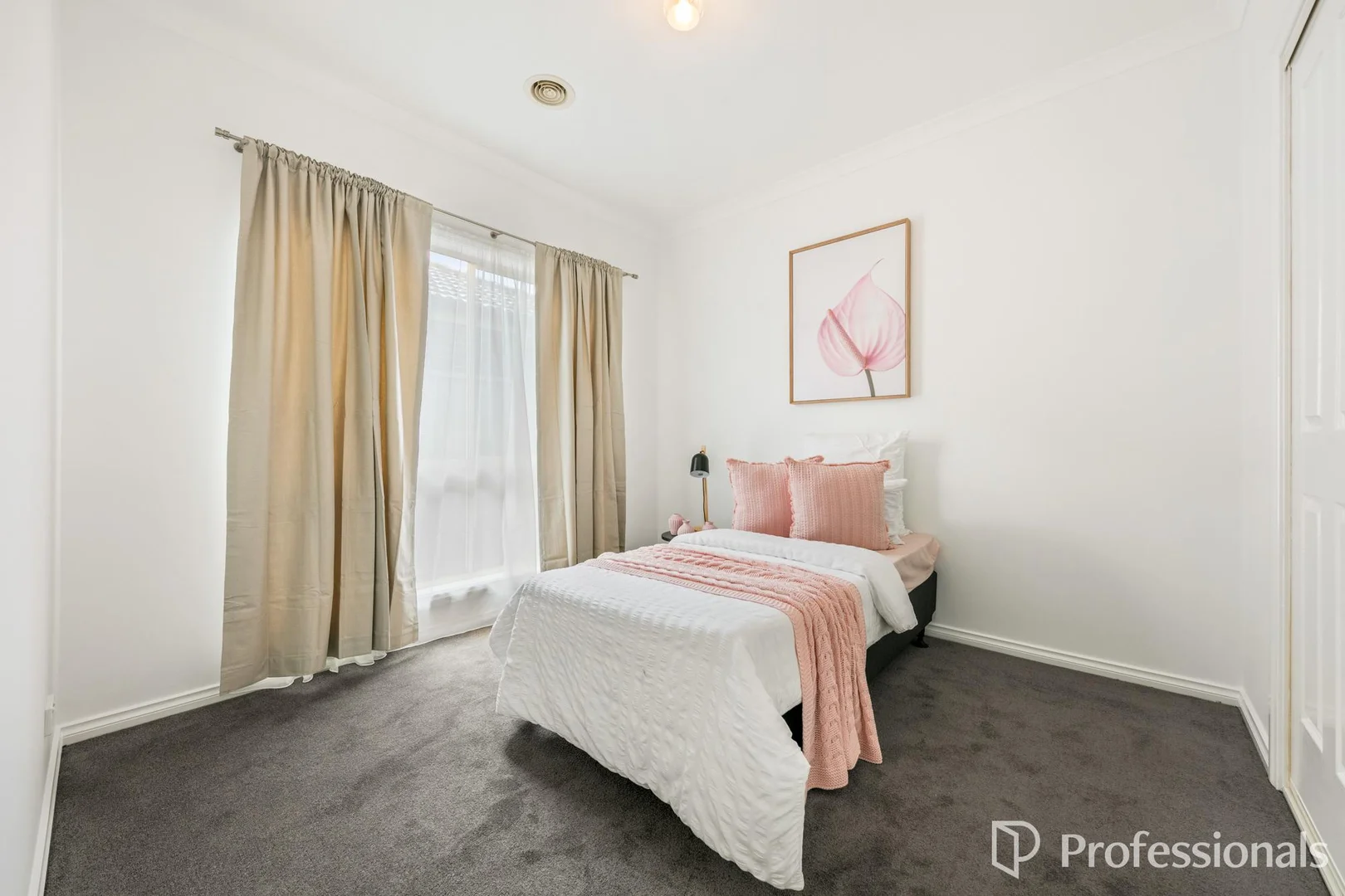 Additional image 7 of 13 Hinchinbrook Close, Caroline Springs VIC 3023