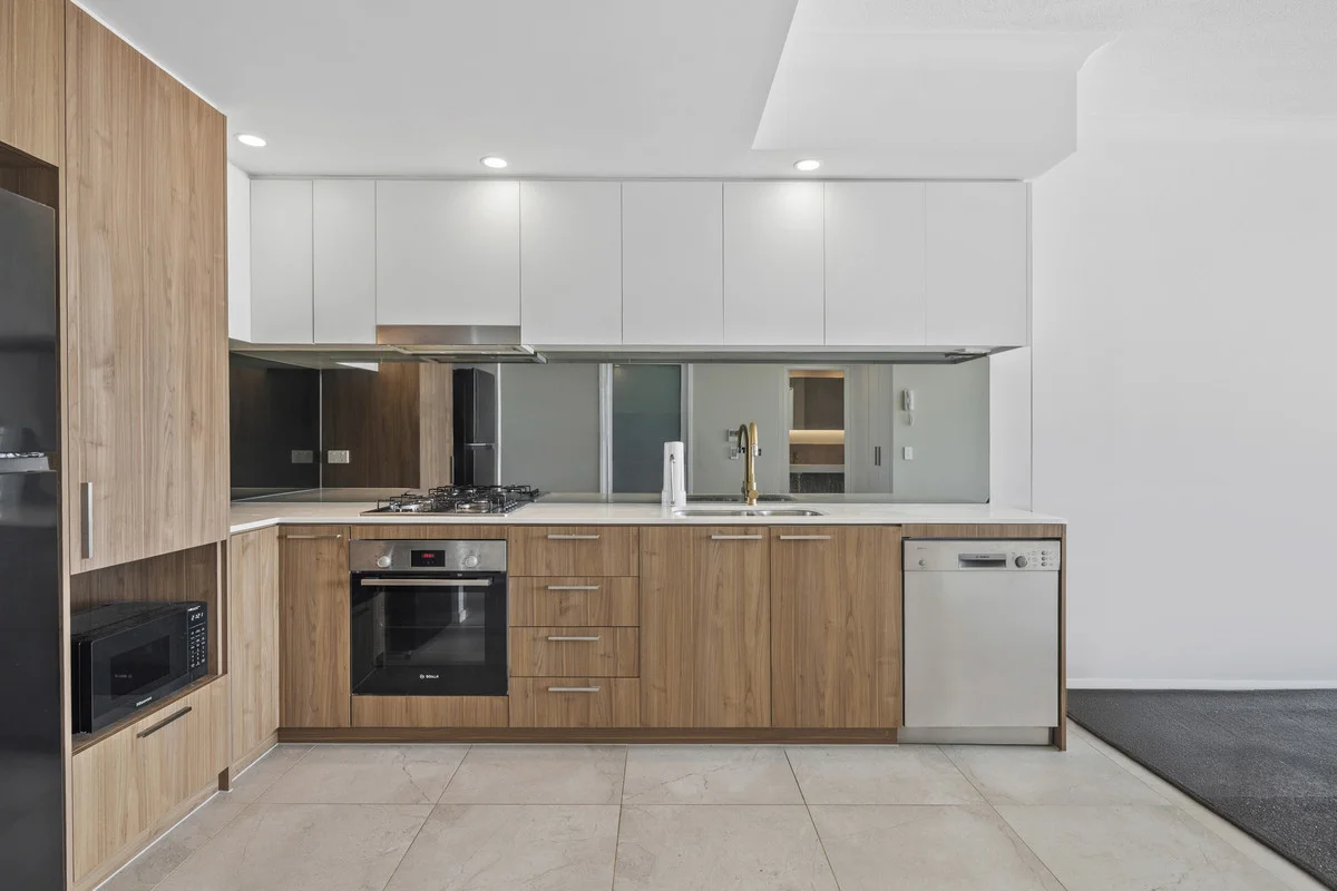 Additional image 2 of 1207/372 Marine Parade, Labrador QLD 4215