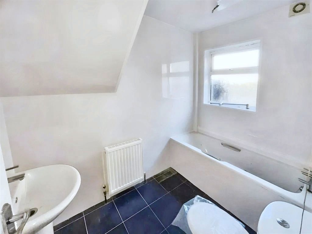 Additional image 7 of 2 bed flat for saleRichmond Road, South Shields NE34