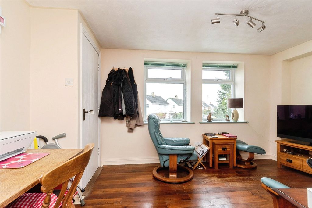 Additional image 4 of 1 bed flat for saleBeacon Road, Bodmin, Cornwall PL31