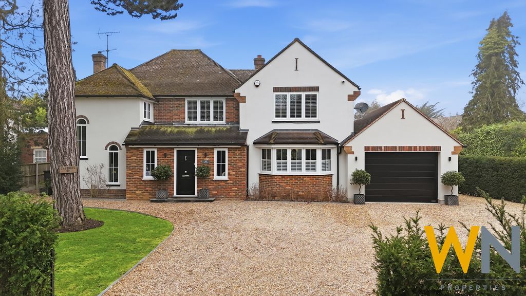 Additional image 32 of 4 bed detached house for saleRoundwood Avenue, Hutton Mount, Brentwood CM13