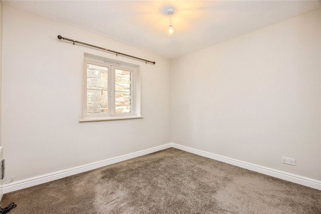 Additional image 19 of 3 bed maisonette for saleCastle Hill Court, Cross Lane, Bodmin, Cornwall PL31